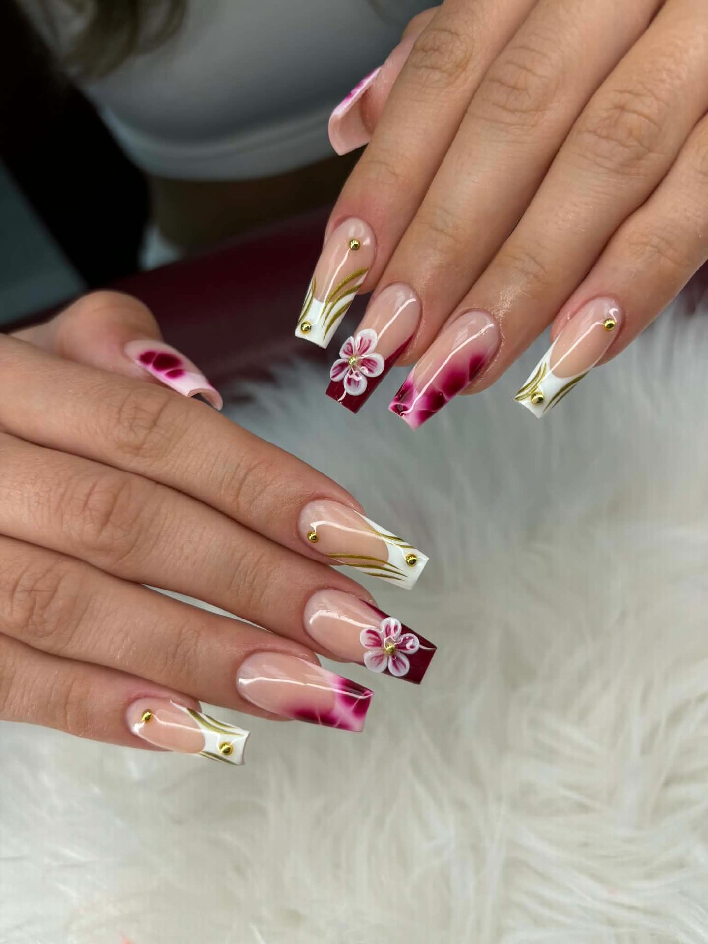 Nail art by YOUNIQUE